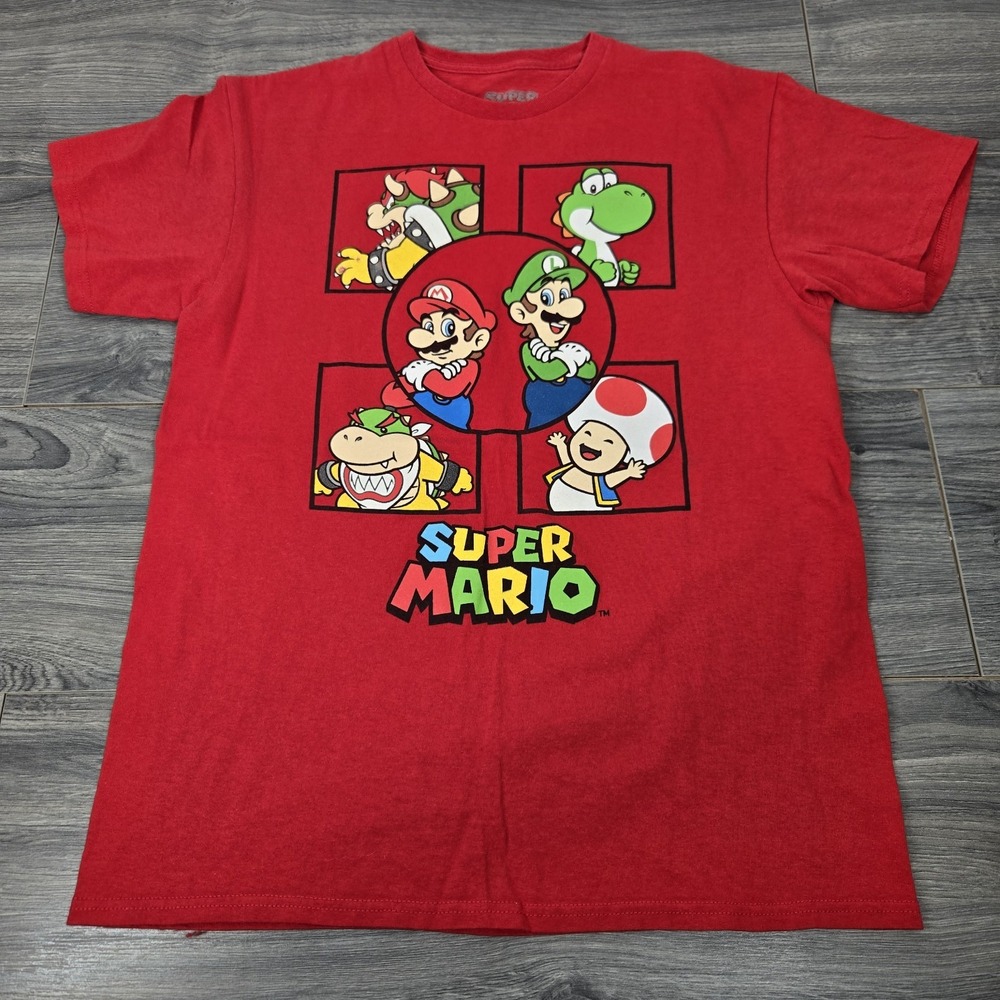 Nintendo‎ Super Mario T Shirt Adult M Red Graphic Print Short Sleeve Luigi Toad